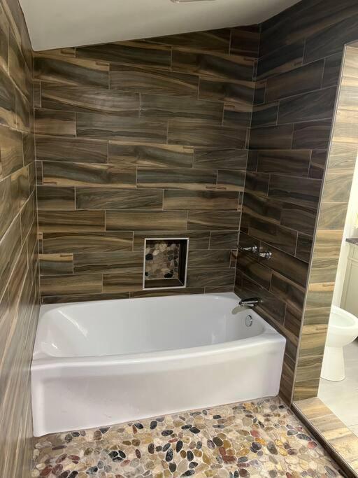 卡温顿Luxury 2Br Within Walking Distance To Nightlife!!别墅 外观 照片
